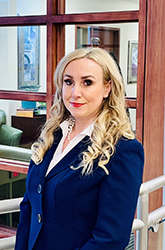 Olda Pudovka Gross headshot